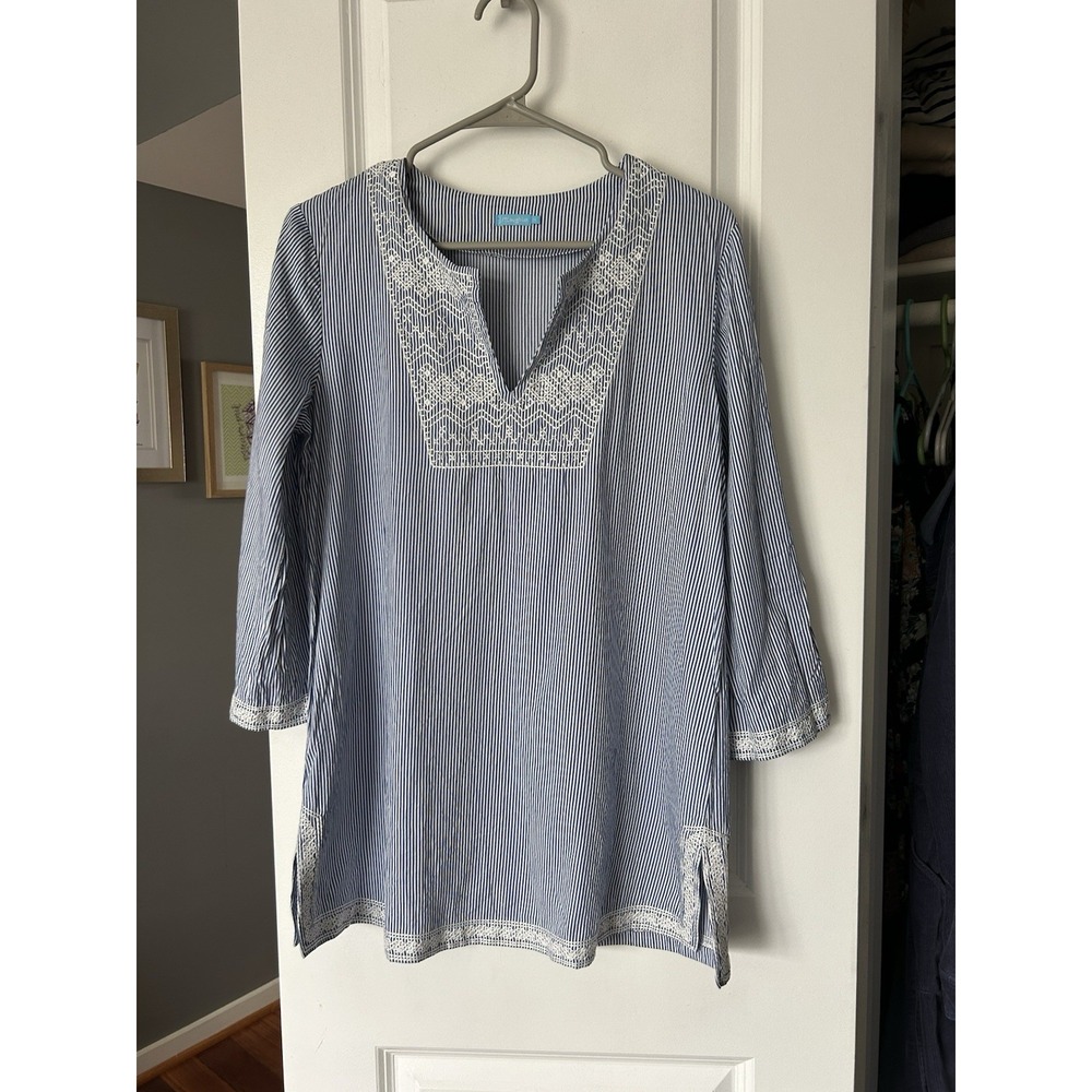 J. McLaughlin Women's Blue White Striped Split Neck Embroidered Tunic Blouse M